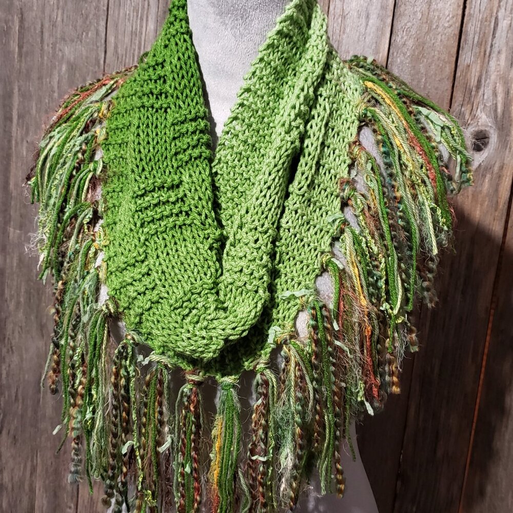 NEW Hand Knitted Green Ombre Infinity Boho Cowl‎ Scarf Fringe Knit Cottagecore - Picture 2 of 7